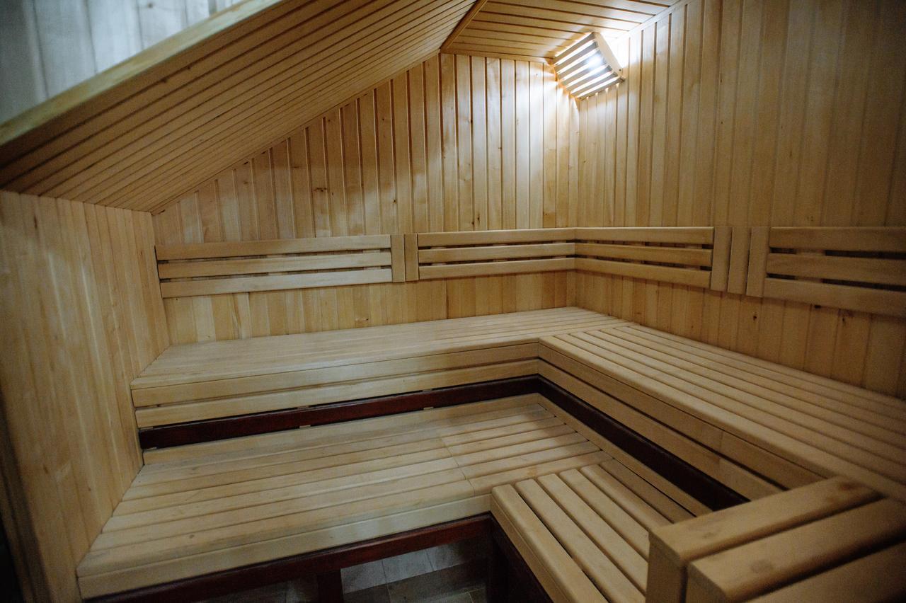 Astoria Hotell Chisinau Eksteriør bilde