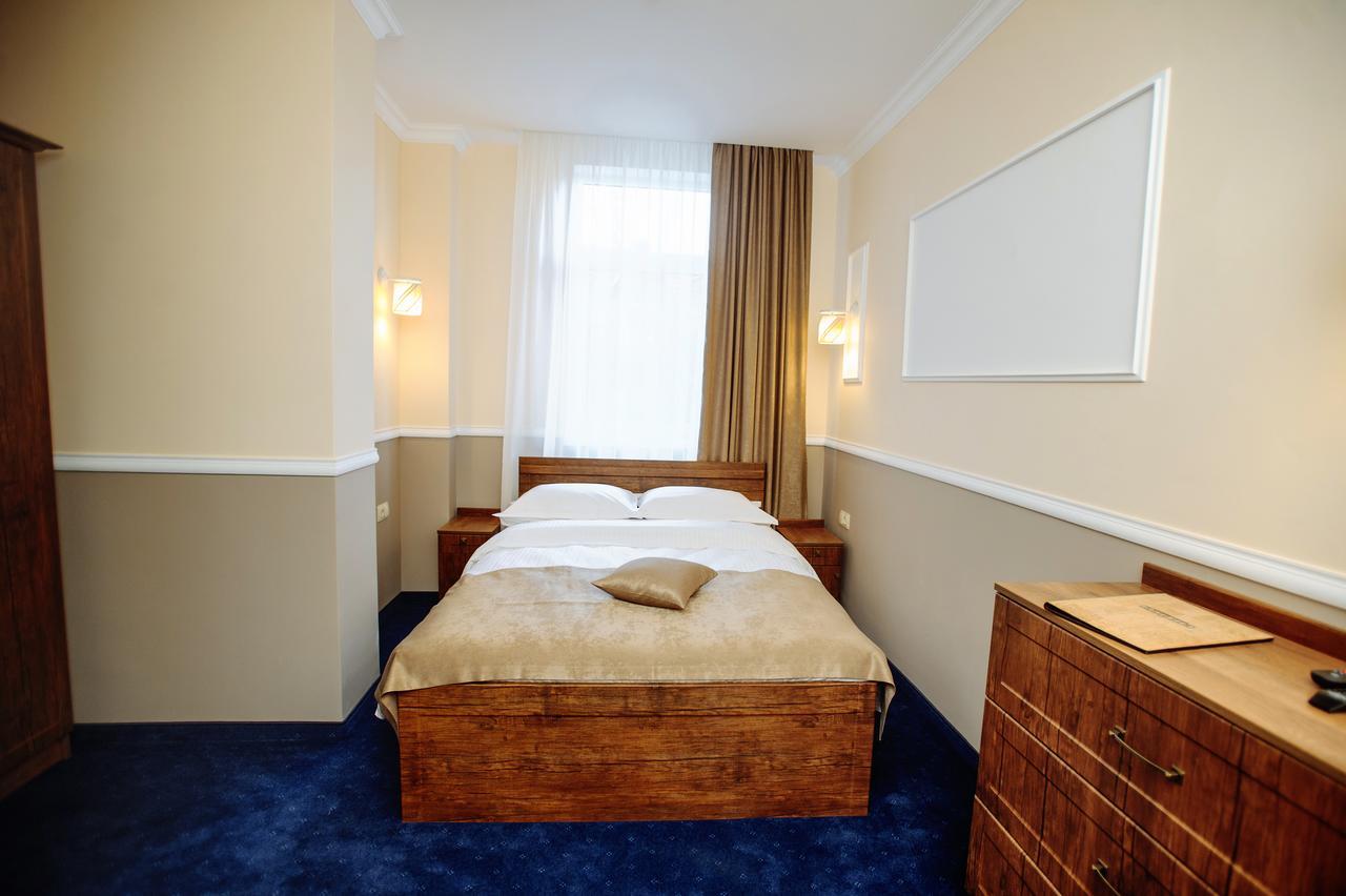 Astoria Hotell Chisinau Eksteriør bilde