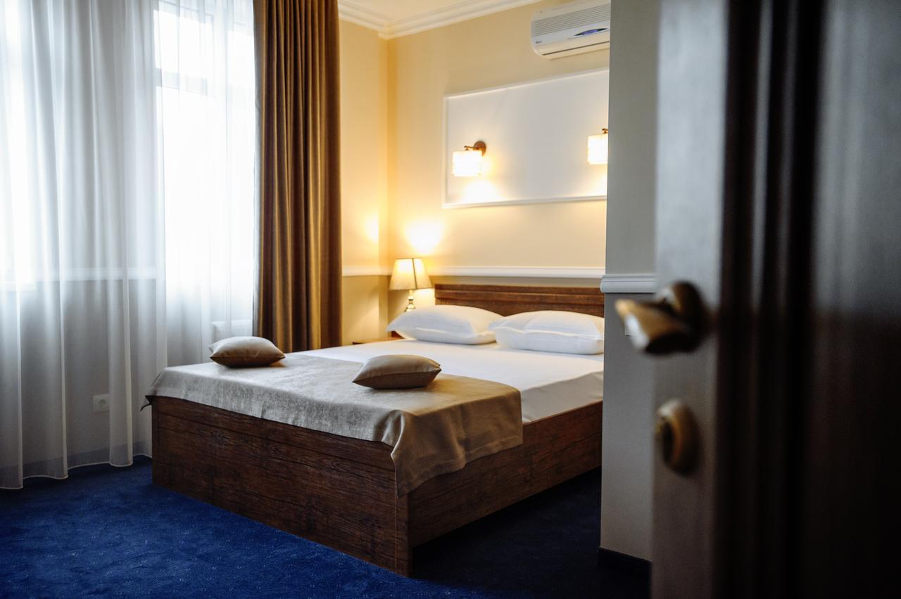 Astoria Hotell Chisinau Eksteriør bilde