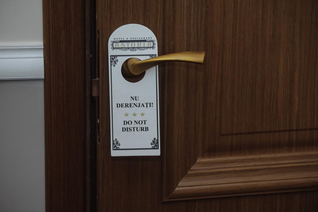 Astoria Hotell Chisinau Eksteriør bilde