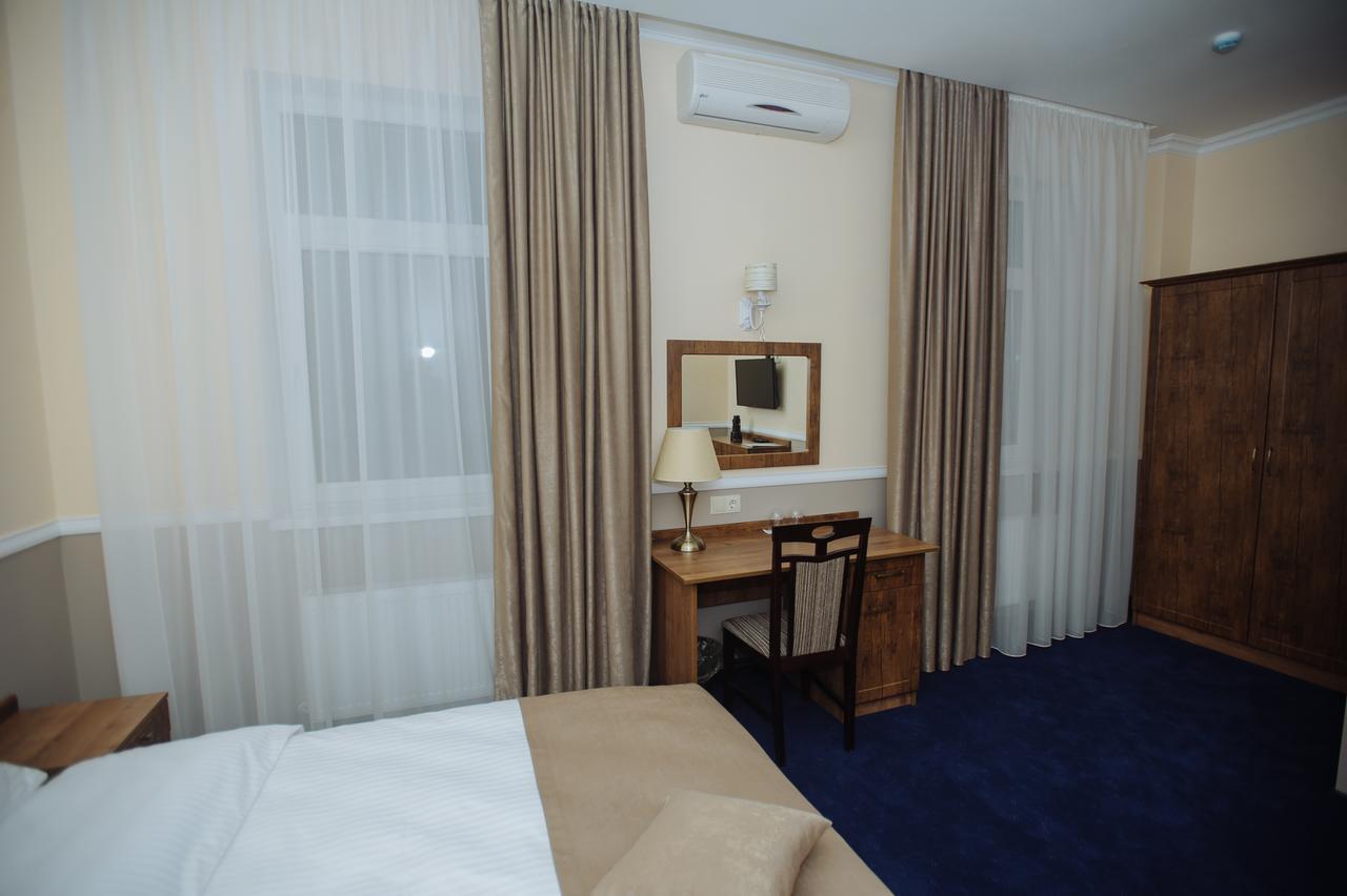 Astoria Hotell Chisinau Eksteriør bilde