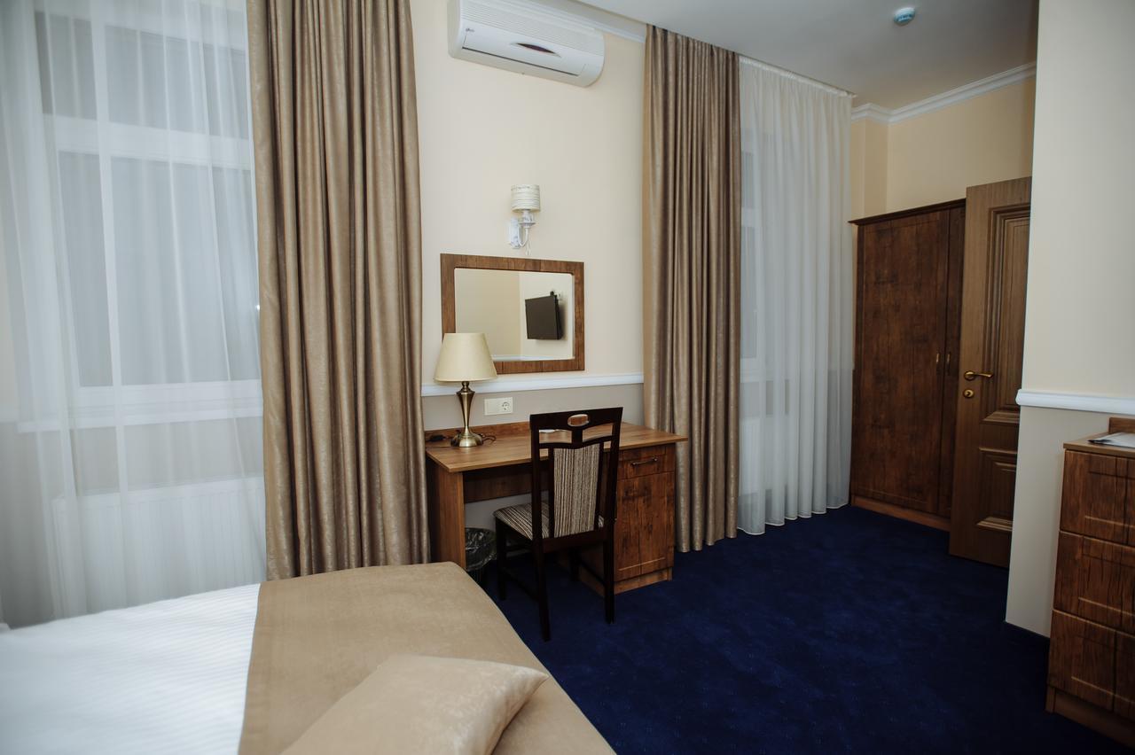 Astoria Hotell Chisinau Eksteriør bilde